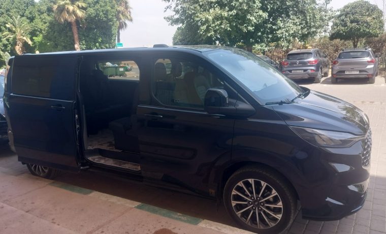 Van – Ford Tourneo