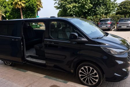 Van – Ford Tourneo