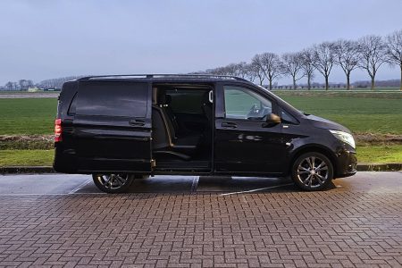 Van – Mercedes Vito