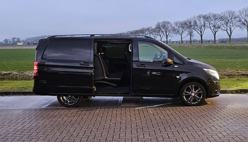 Van – Mercedes Vito